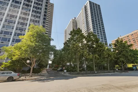 4250 North Marine Drive Chicago IL 60613