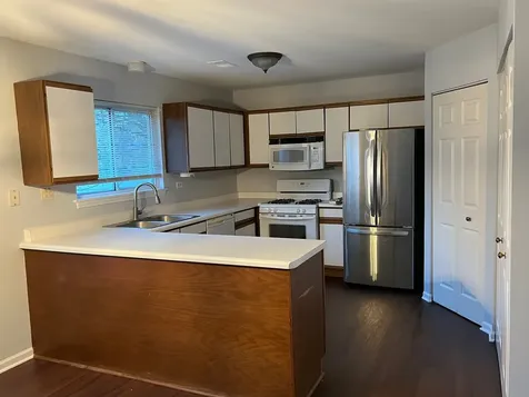209 North Southport Road Mundelein IL 60060