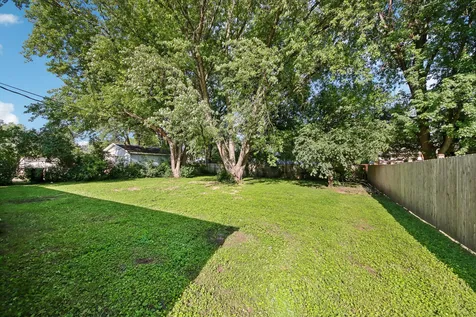 2804 Old Oak Drive Mchenry IL 60050