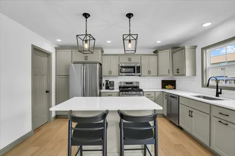 216 Red Bud Drive Mahomet IL 61853