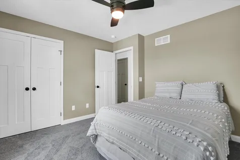216 Red Bud Drive Mahomet IL 61853