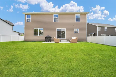 216 Red Bud Drive Mahomet IL 61853