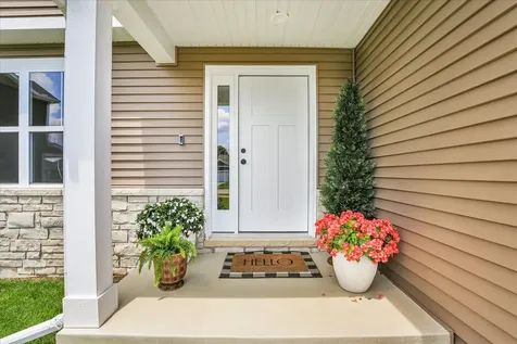 216 Red Bud Drive Mahomet IL 61853
