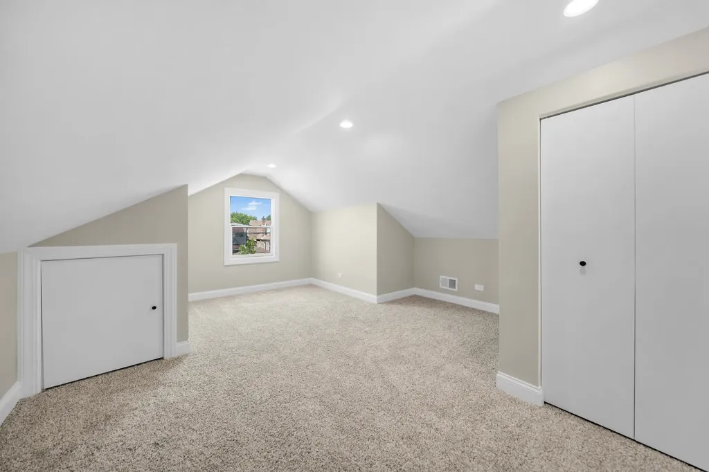 3052 North Major Avenue Chicago IL 60634