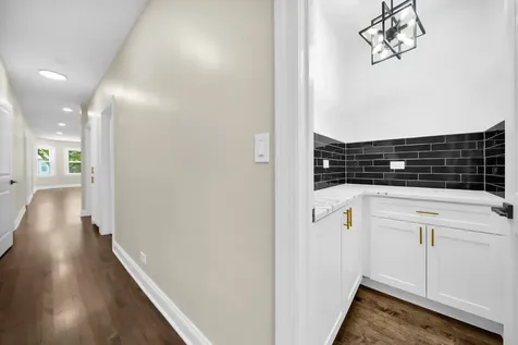 3052 North Major Avenue Chicago IL 60634