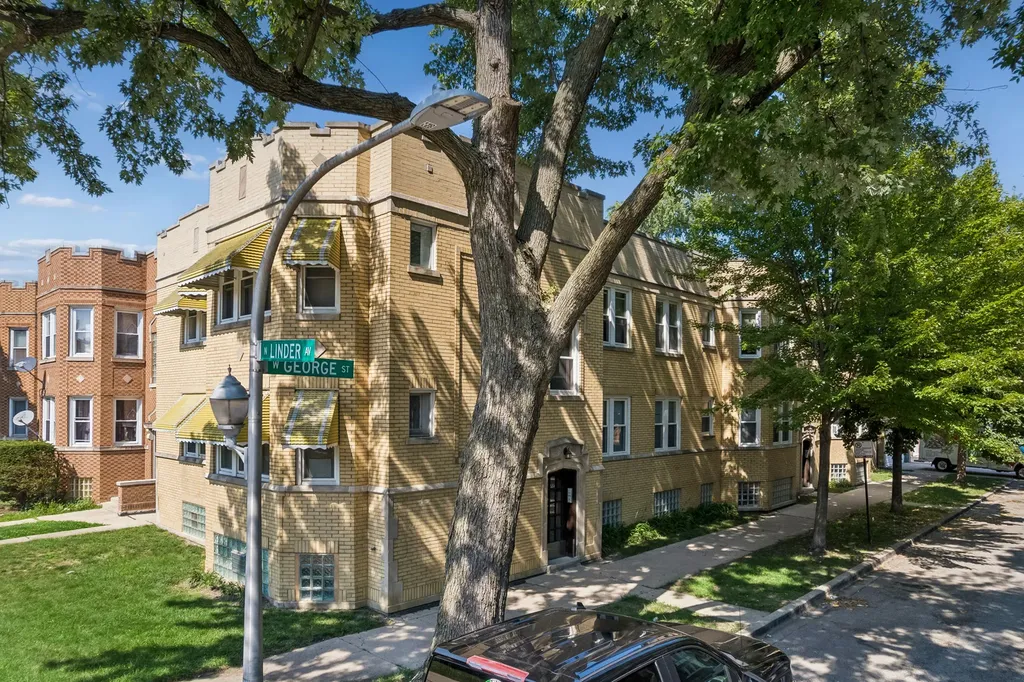 2903 North Linder Avenue Chicago IL 60641