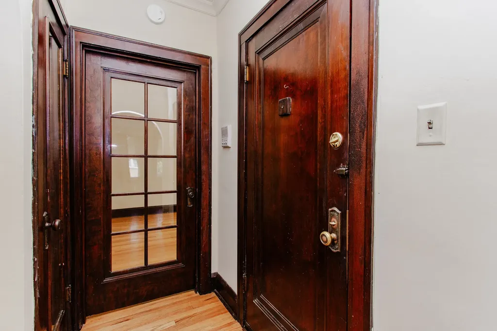 2903 North Linder Avenue Chicago IL 60641