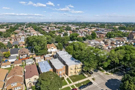 2903 North Linder Avenue Chicago IL 60641