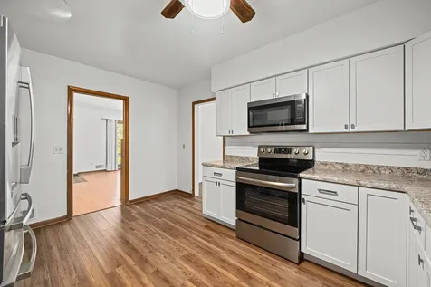 2400 27TH Street Rock Island IL 61201