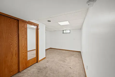 2400 27TH Street Rock Island IL 61201