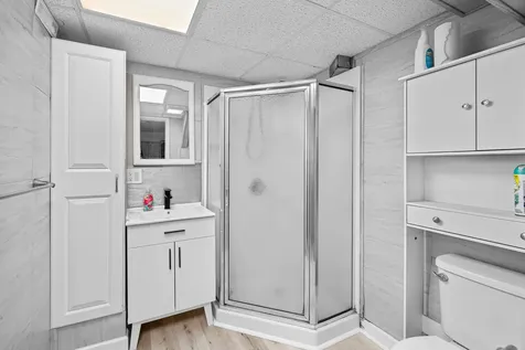 2400 27TH Street Rock Island IL 61201