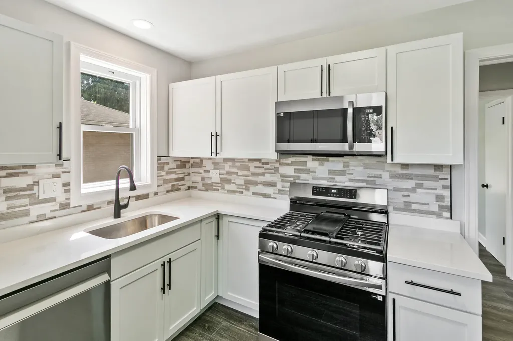 9516 Jackson Avenue Brookfield IL 60513