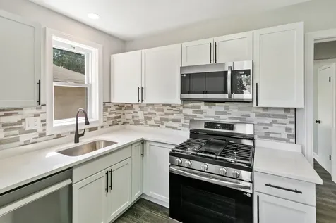 9516 Jackson Avenue Brookfield IL 60513
