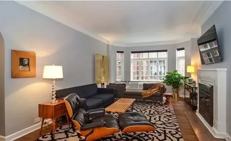 507 West Aldine Avenue Chicago IL 60657