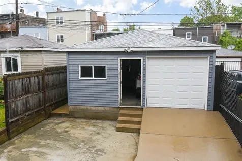 3332 West Lemoyne Street Chicago IL 60651