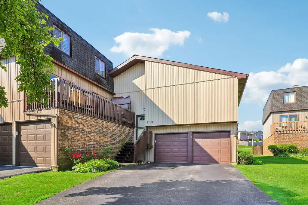 739 High Ridge Road Roselle IL 60172