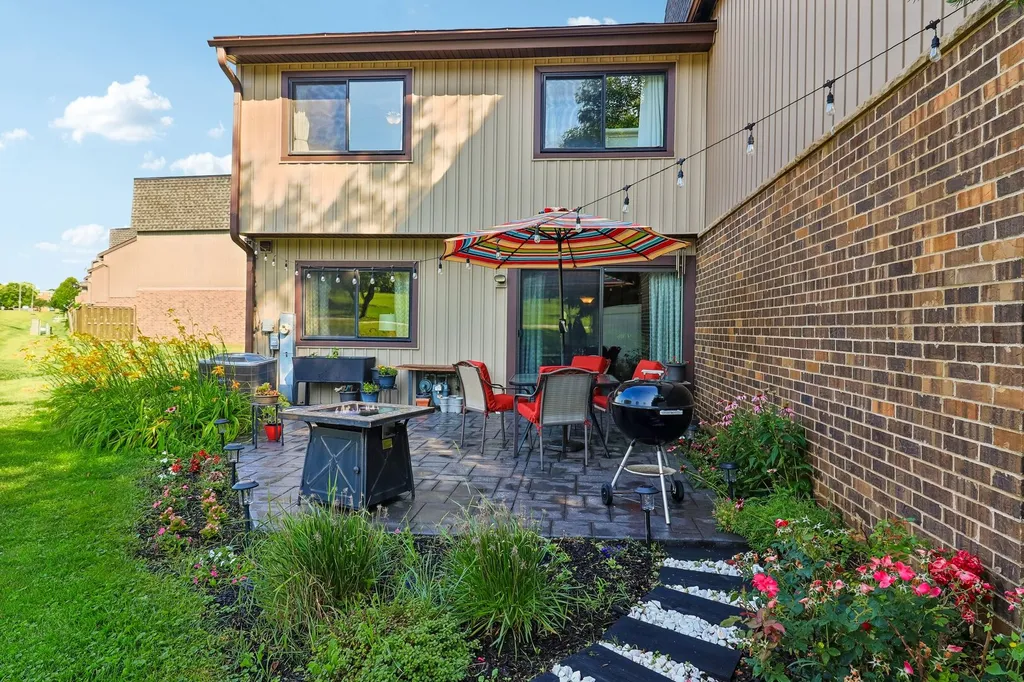 739 High Ridge Road Roselle IL 60172