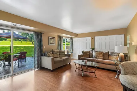 739 High Ridge Road Roselle IL 60172