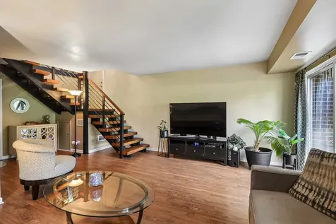 739 High Ridge Road Roselle IL 60172
