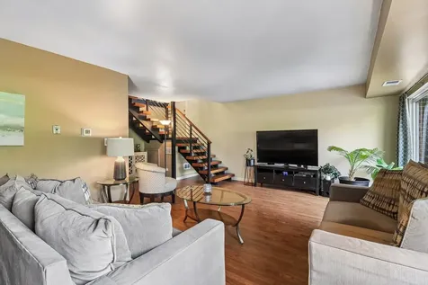 739 High Ridge Road Roselle IL 60172