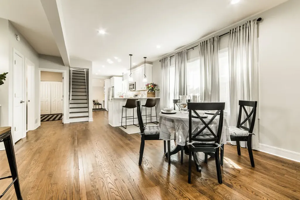 5625 North Menard Avenue Chicago IL 60646