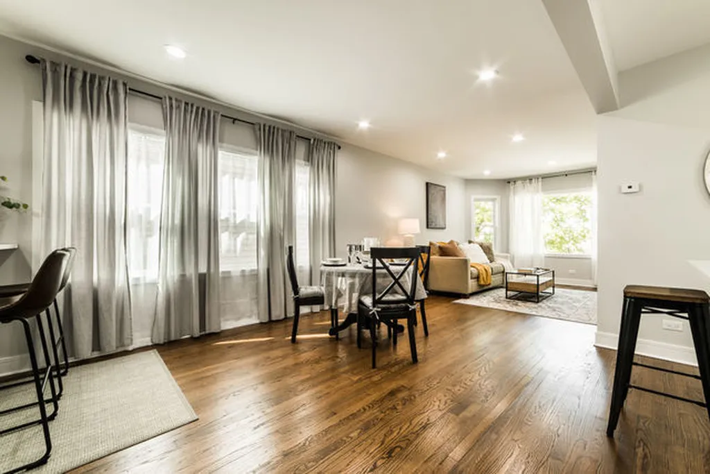 5625 North Menard Avenue Chicago IL 60646