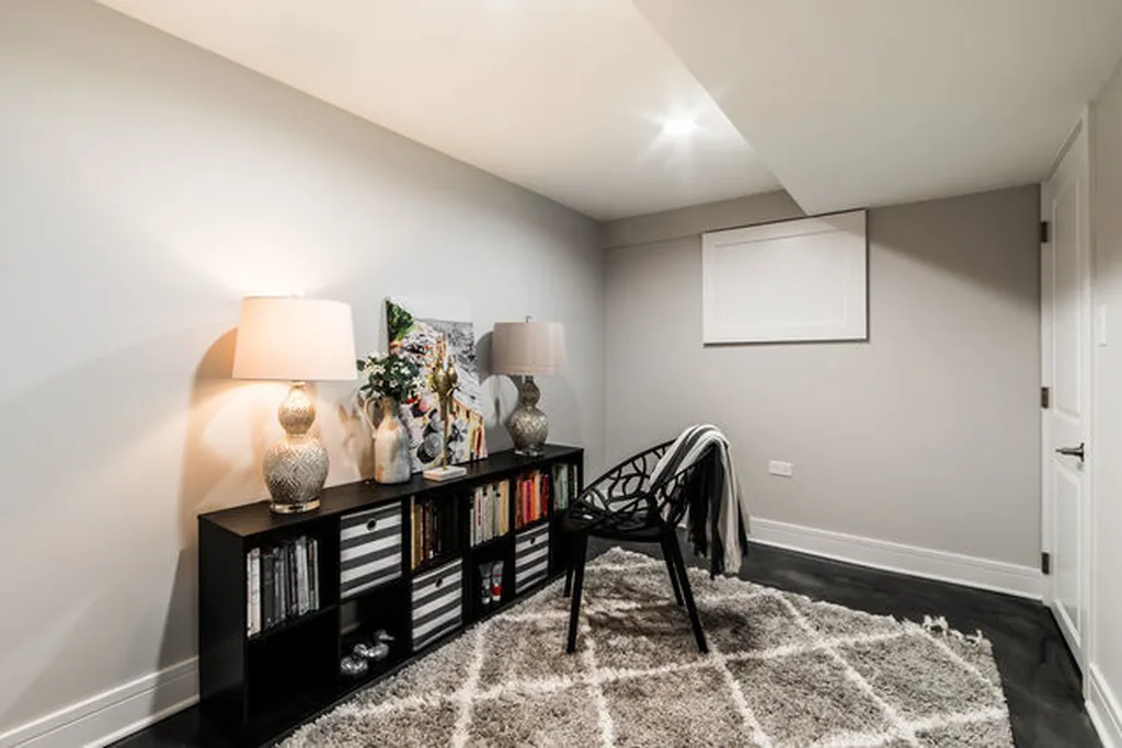 5625 North Menard Avenue Chicago IL 60646
