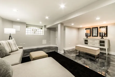 5625 North Menard Avenue Chicago IL 60646