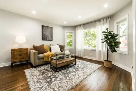 5625 North Menard Avenue Chicago IL 60646
