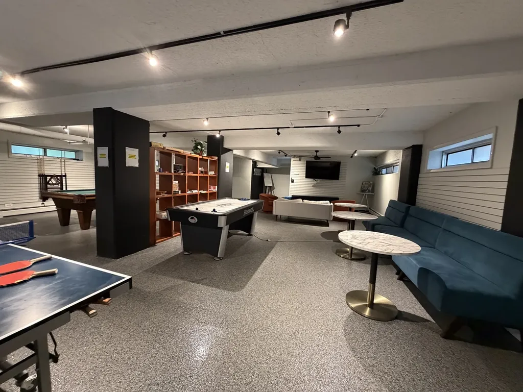 4980 North Marine Drive Chicago IL 60640