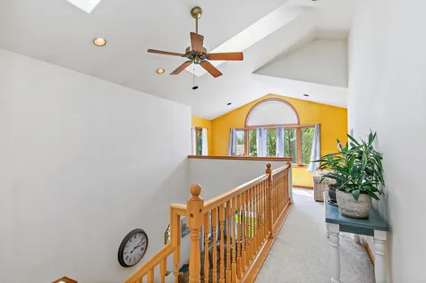 133 North Elroy Avenue Bartlett IL 60103