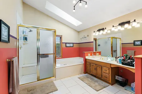 133 North Elroy Avenue Bartlett IL 60103