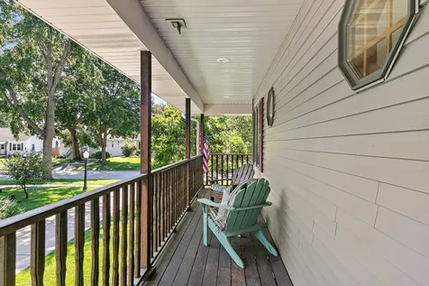 133 North Elroy Avenue Bartlett IL 60103
