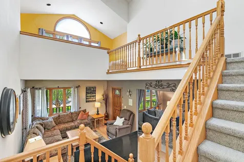 133 North Elroy Avenue Bartlett IL 60103