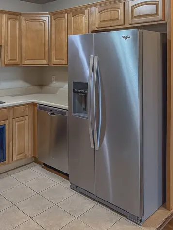 102 Essex, Unit #9 Lane Savoy IL 61874