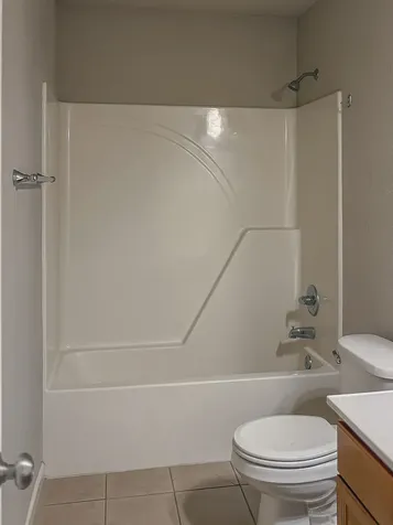 102 Essex, Unit #9 Lane Savoy IL 61874