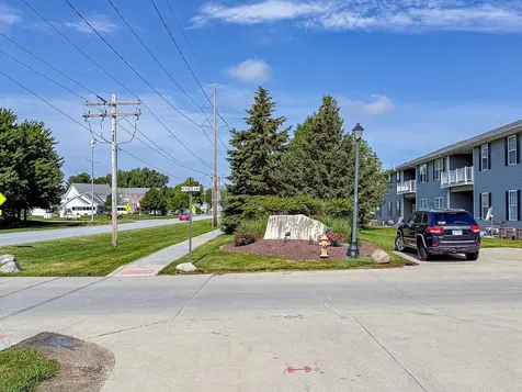 102 Essex, Unit #9 Lane Savoy IL 61874
