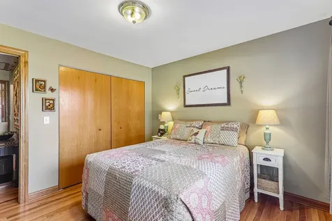 5715 Saddle Ridge Johnsburg IL 60051