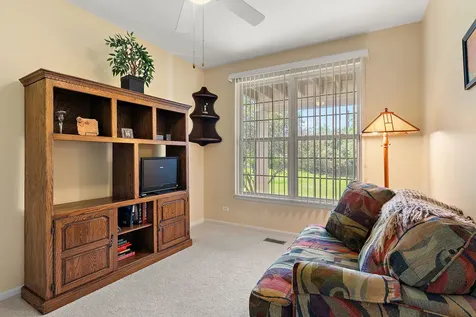 770 Stonewall Court Schaumburg IL 60173