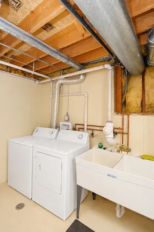 1414 Montauk Court Bartlett IL 60103