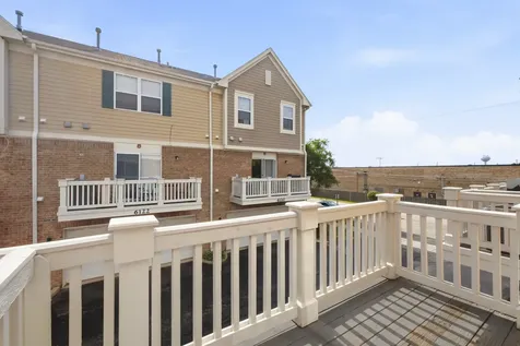 6132 Washington Court Morton Grove IL 60053