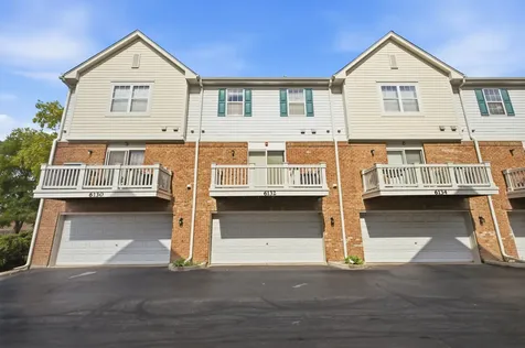 6132 Washington Court Morton Grove IL 60053