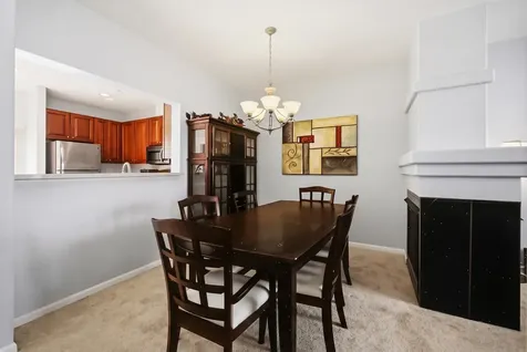 6132 Washington Court Morton Grove IL 60053