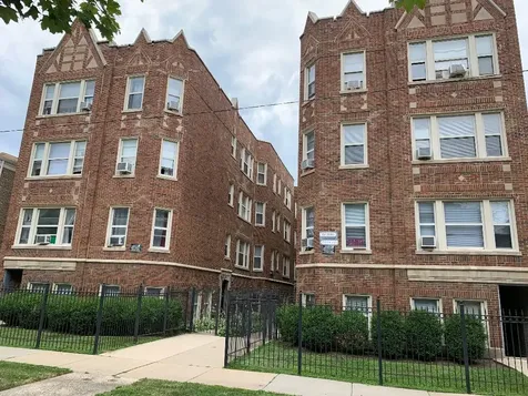 5536 North Campbell Avenue Chicago IL 60625