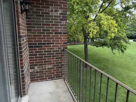 1018 Castilian Court Glenview IL 60025