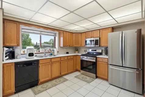 18206 Rita Road Tinley Park IL 60477