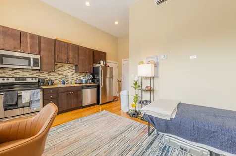 3140 South Indiana Avenue Chicago IL 60616