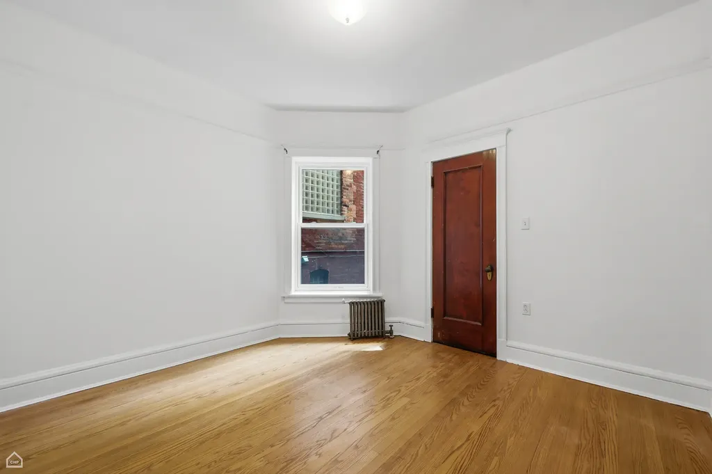 5718 South Dorchester Avenue Chicago IL 60637