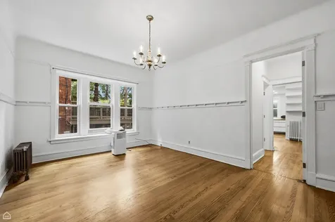 5718 South Dorchester Avenue Chicago IL 60637