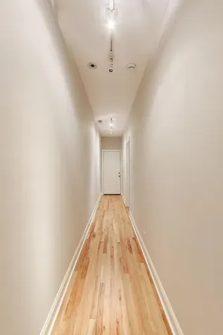 4753 North Beacon Street Chicago IL 60640